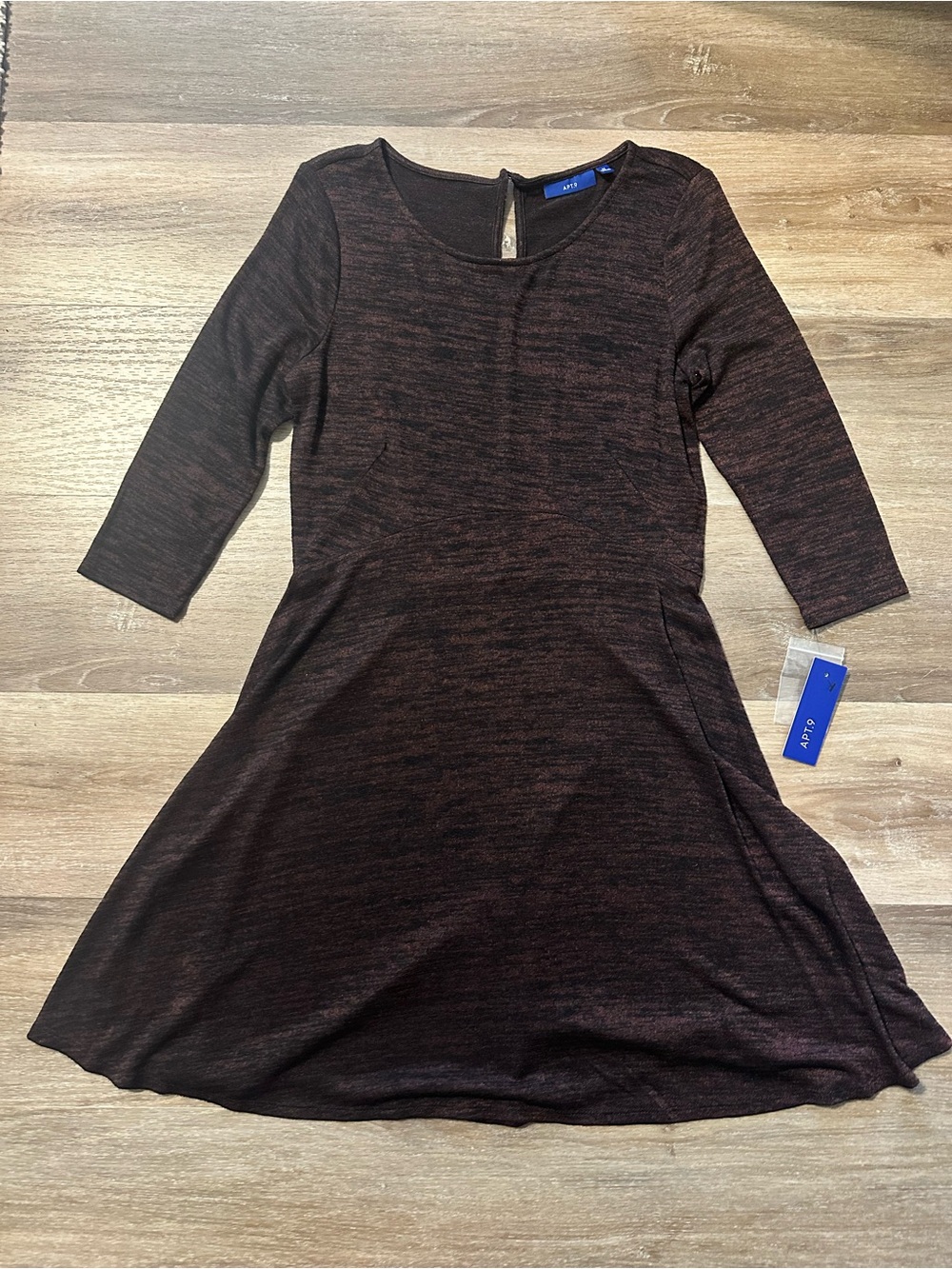 APT. 9 Women’s Swing Dress – Size Medium – NWT – Black/Maroon Heather – 3/4 Slee